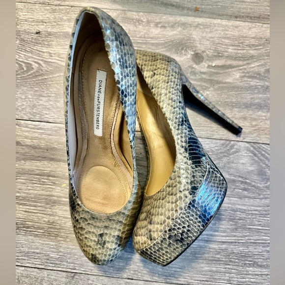 Diane Von furstenberg pump snakeskin used 1x - Picture 2 of 9